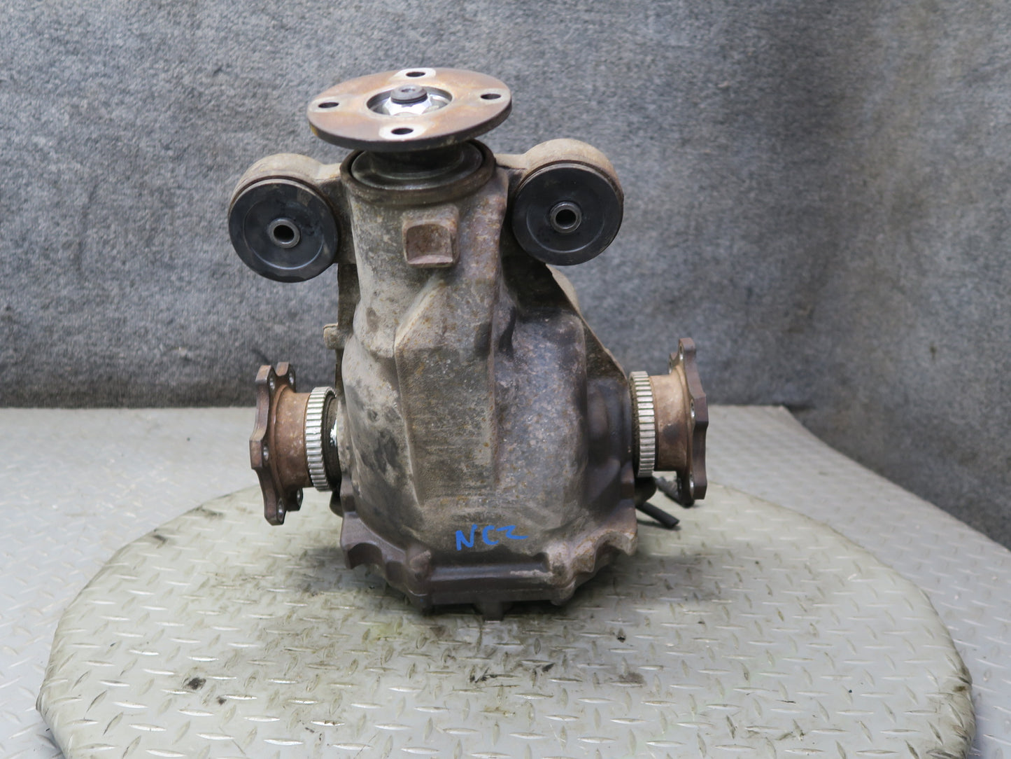 2010 Nissan Z34 370Z A/T LSD Rear Differential Carrier 3.36 Ratio 116K OEM
