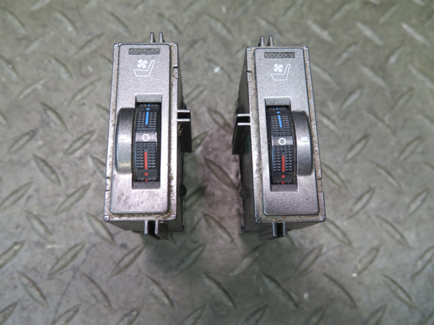 2010-2020 Lexus URJ150L GX460 Front Left Right Seat Heating & Cooling Switch Set