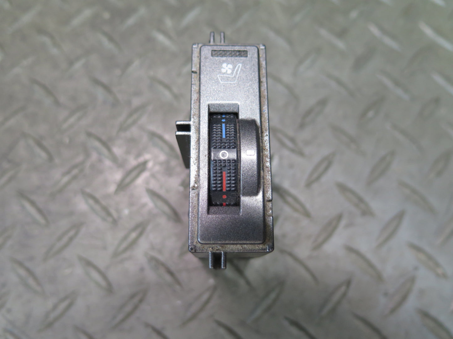 2010-2020 Lexus URJ150L GX460 Front Left Right Seat Heating & Cooling Switch Set