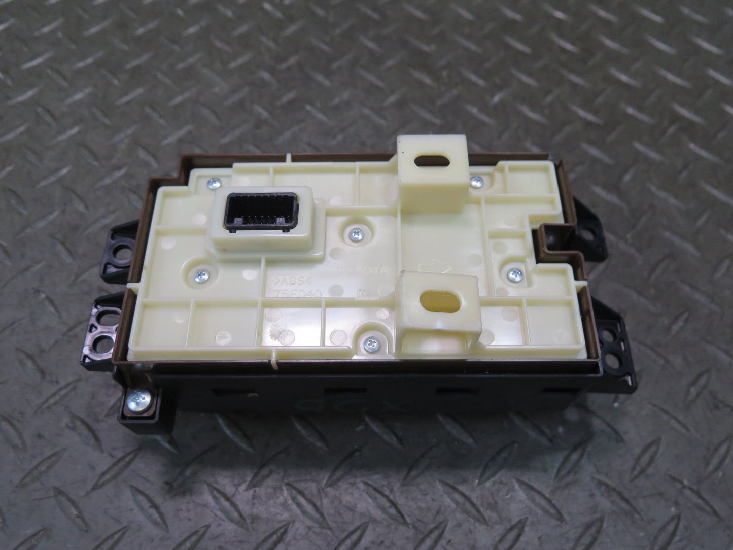 2010-2013 Lexus URJ150L GX460 Center Console Multi Function DAC & 4WD Switch