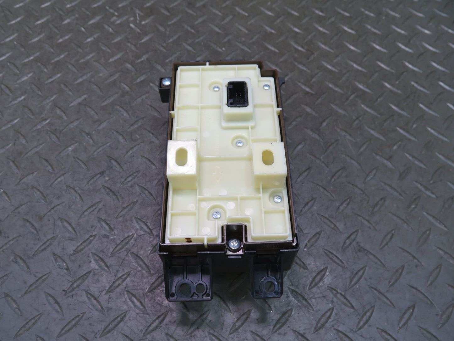 2010-2013 Lexus URJ150L GX460 Center Console Multi Function DAC & 4WD Switch