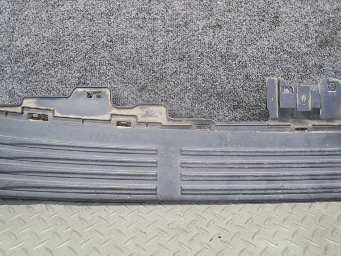 2010-2013 Lexus URJ150L GX460 Rear Bumper Center Upper Step Plate Molding