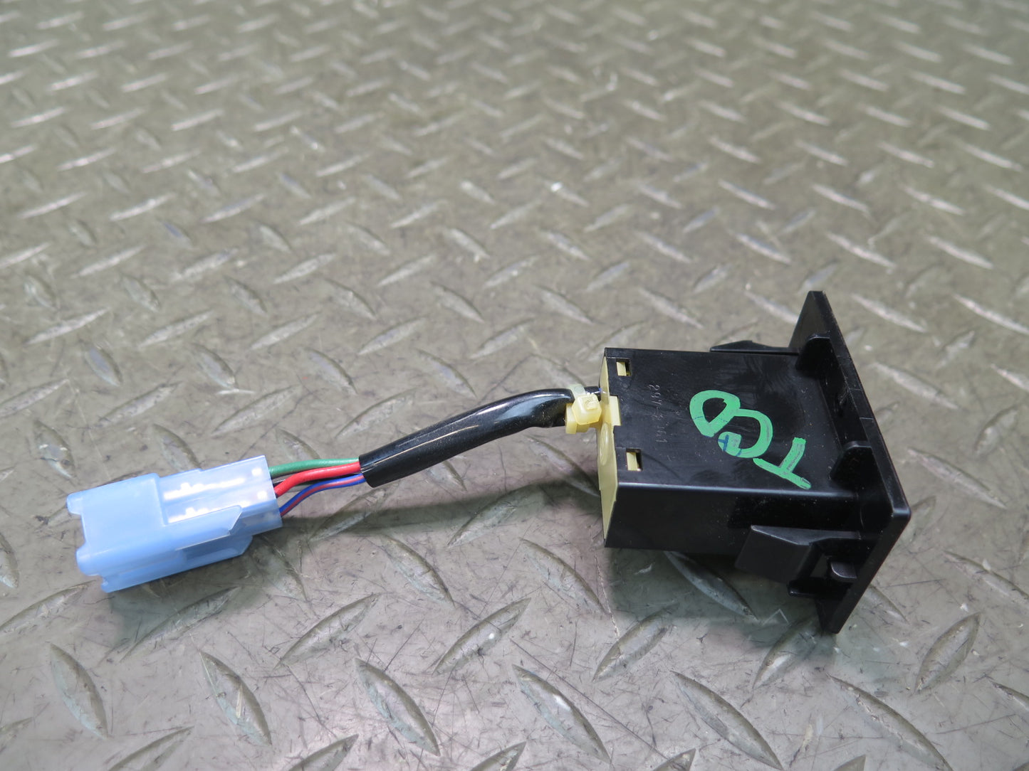 84-86 Toyota Cressida MX73 Cruise Control Switch Black OEM