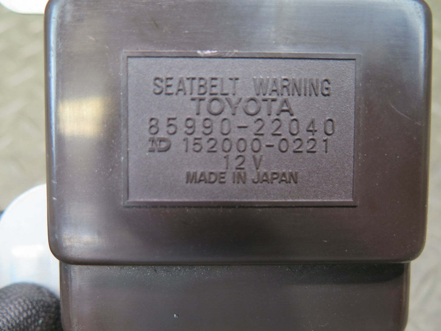 84-86 Toyota Cressida MX73 Seat Belt Warning Control Module 85990-22040 OEM