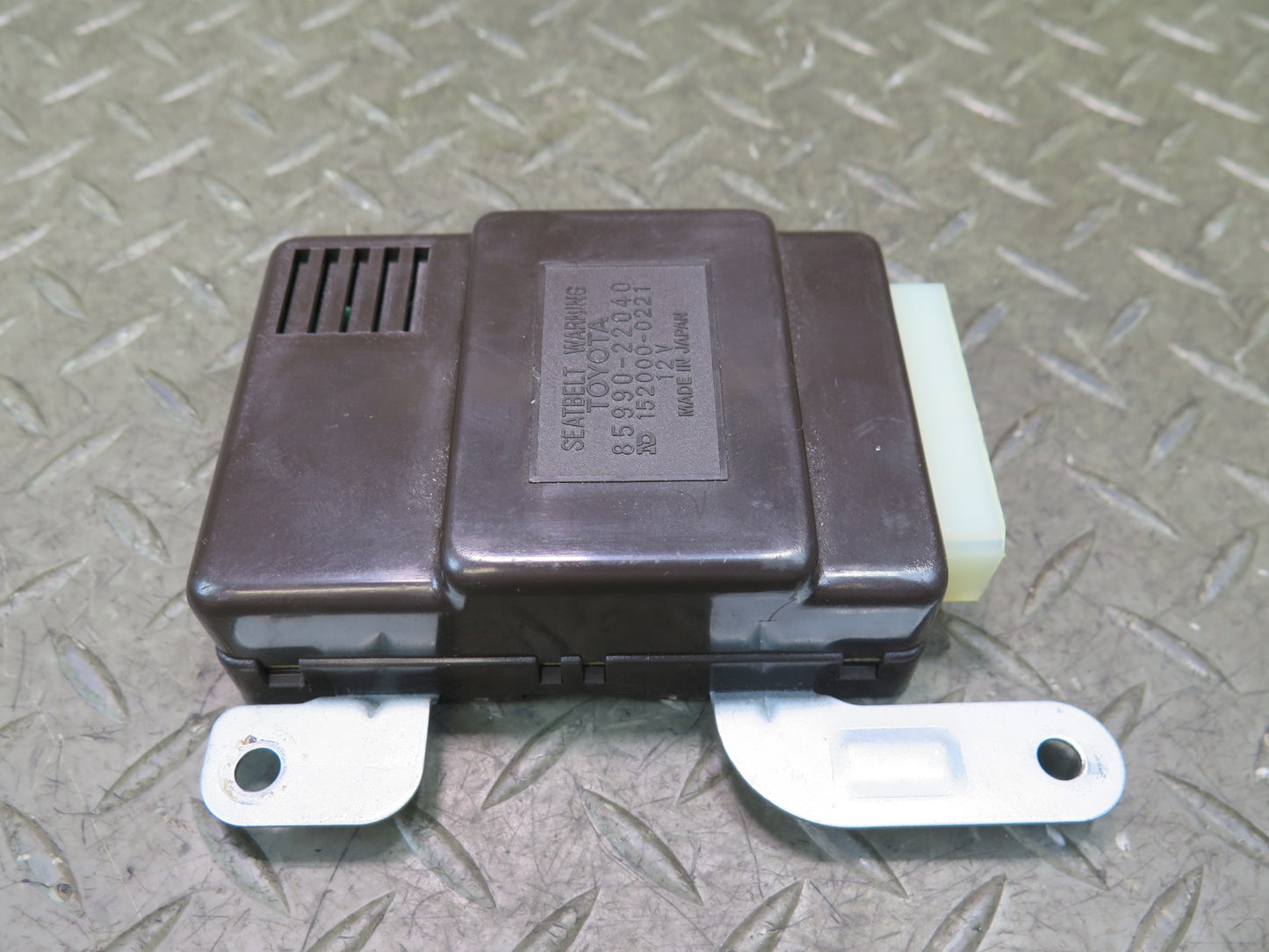 84-86 Toyota Cressida MX73 Seat Belt Warning Control Module 85990-22040 OEM