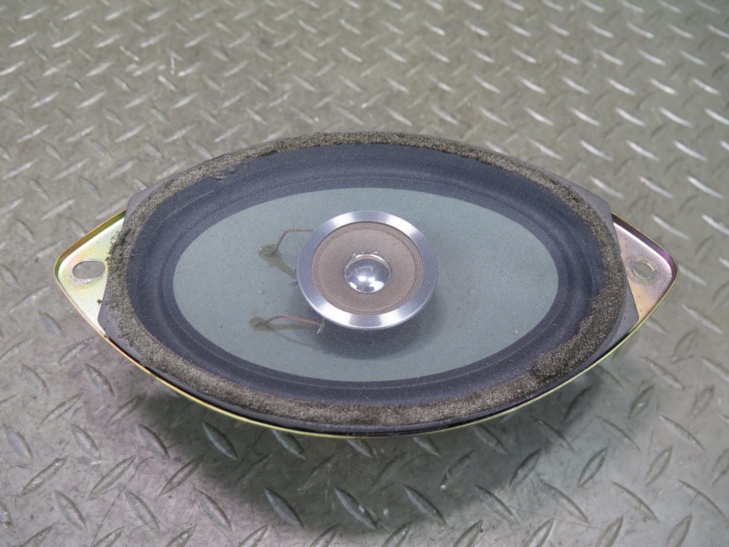 84-88 Toyota Cressida MX73 Sedan Set of 2 Rear Left & Right Speaker OEM