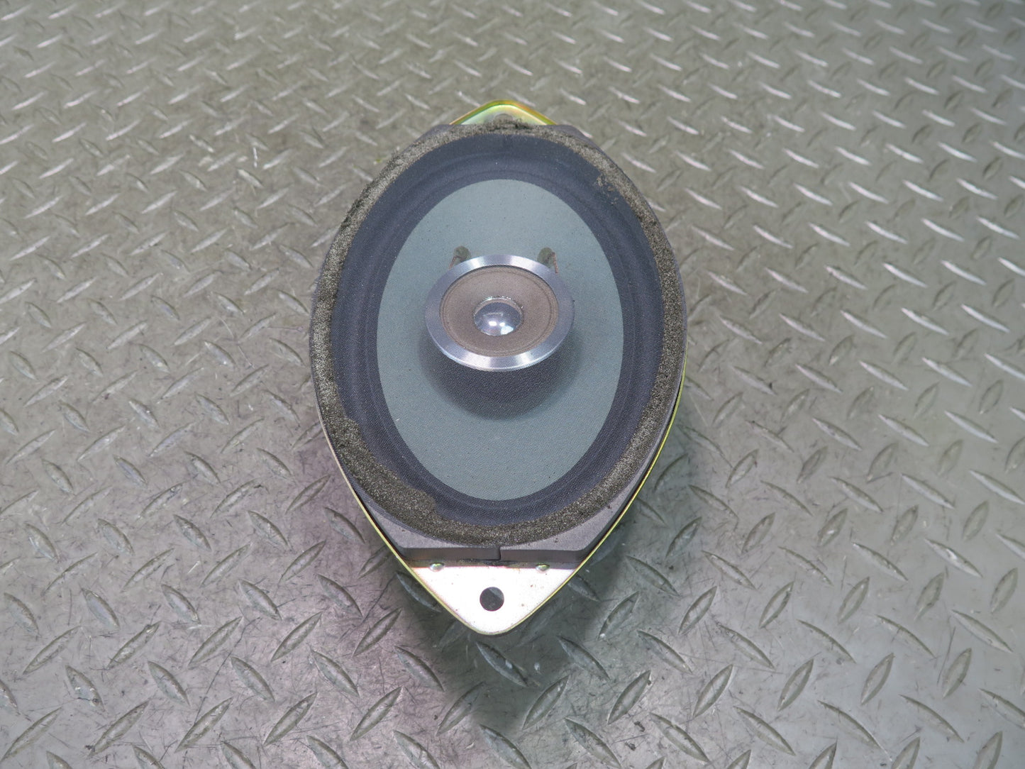 84-88 Toyota Cressida MX73 Sedan Set of 2 Rear Left & Right Speaker OEM