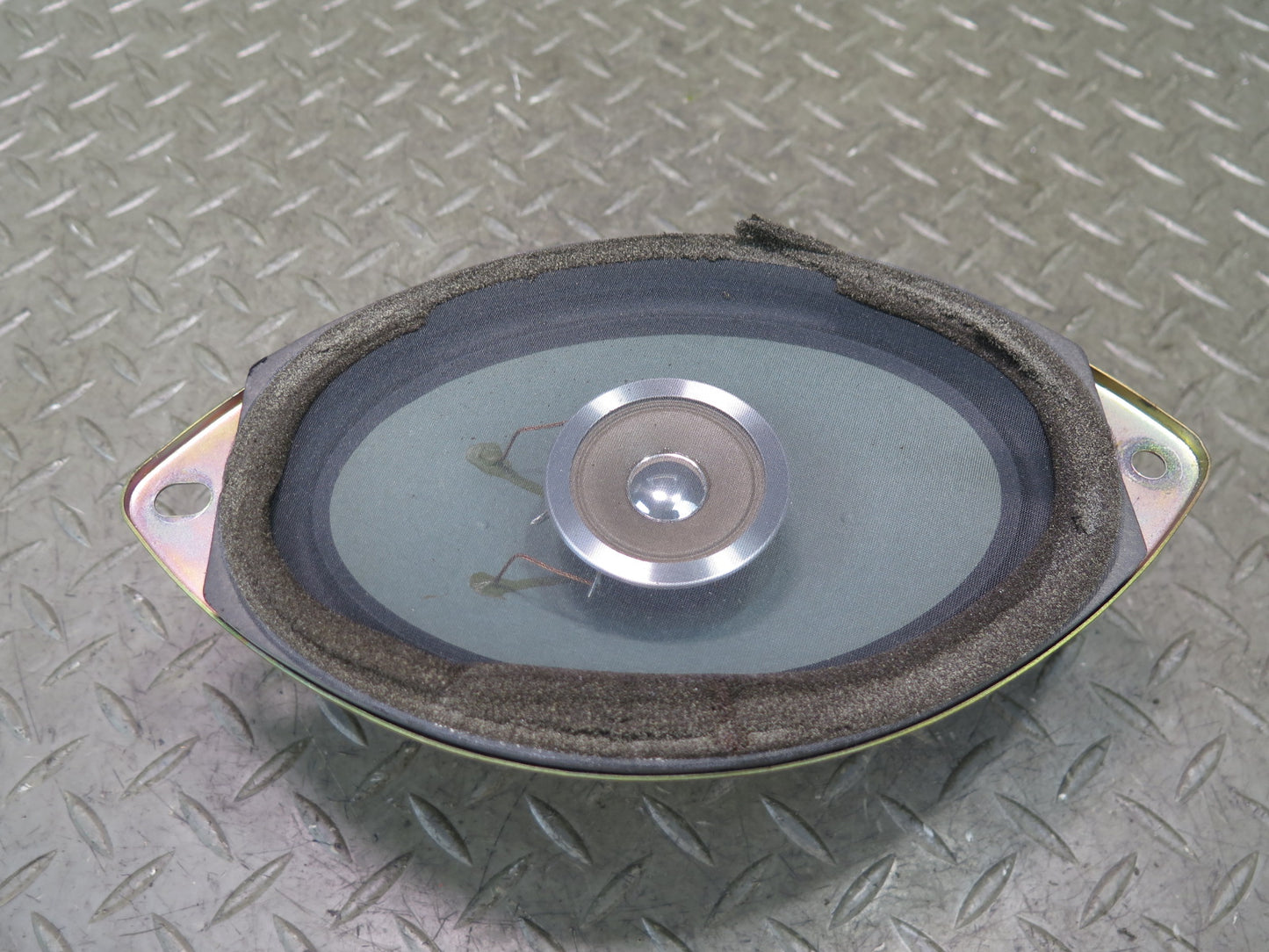 84-88 Toyota Cressida MX73 Sedan Set of 2 Rear Left & Right Speaker OEM
