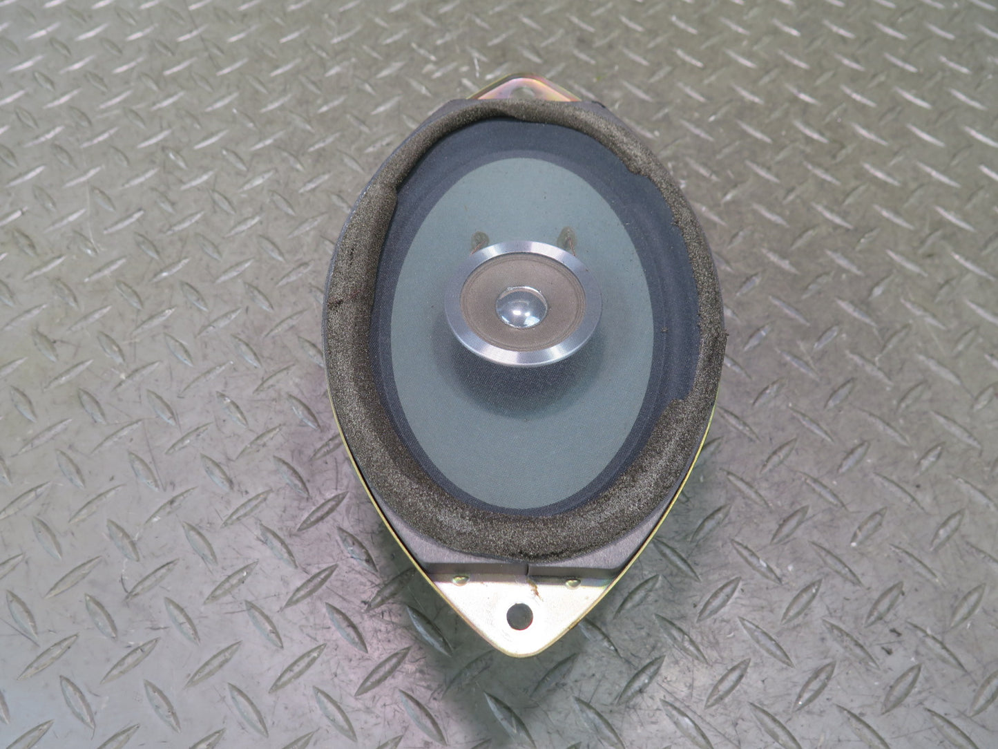 84-88 Toyota Cressida MX73 Sedan Set of 2 Rear Left & Right Speaker OEM