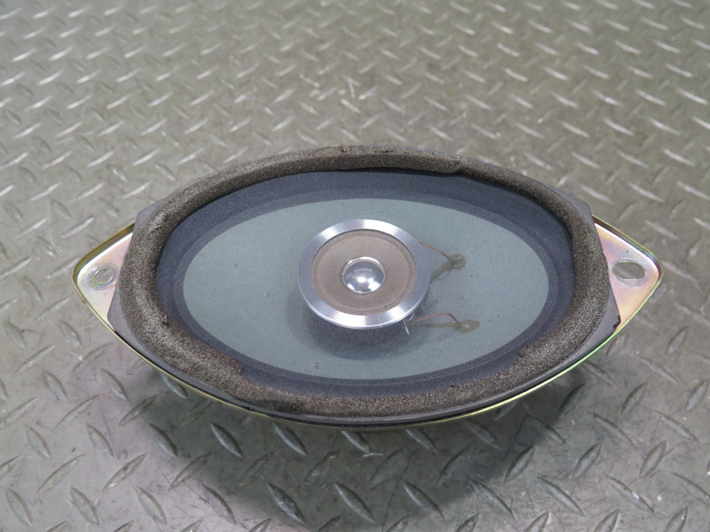 84-88 Toyota Cressida MX73 Sedan Set of 2 Rear Left & Right Speaker OEM