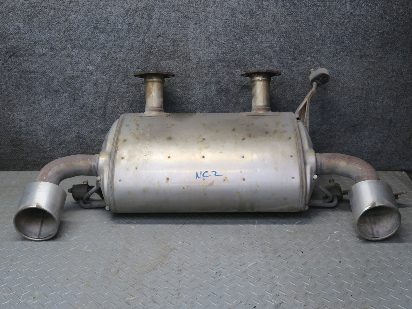 09-12 Nissan Z34 370Z Rear Exhaust Muffler w Tips Assembly 20100-1EH0A OEM