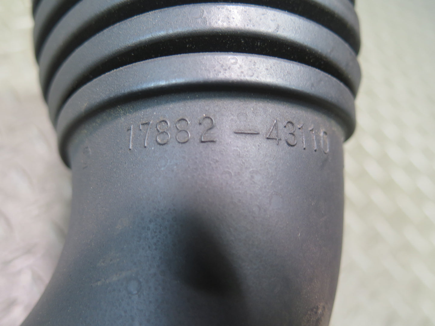 84-86 Toyota Cressida MX73 5MGE Air Intake Tube w Duct Silencer 17882-43110 OEM