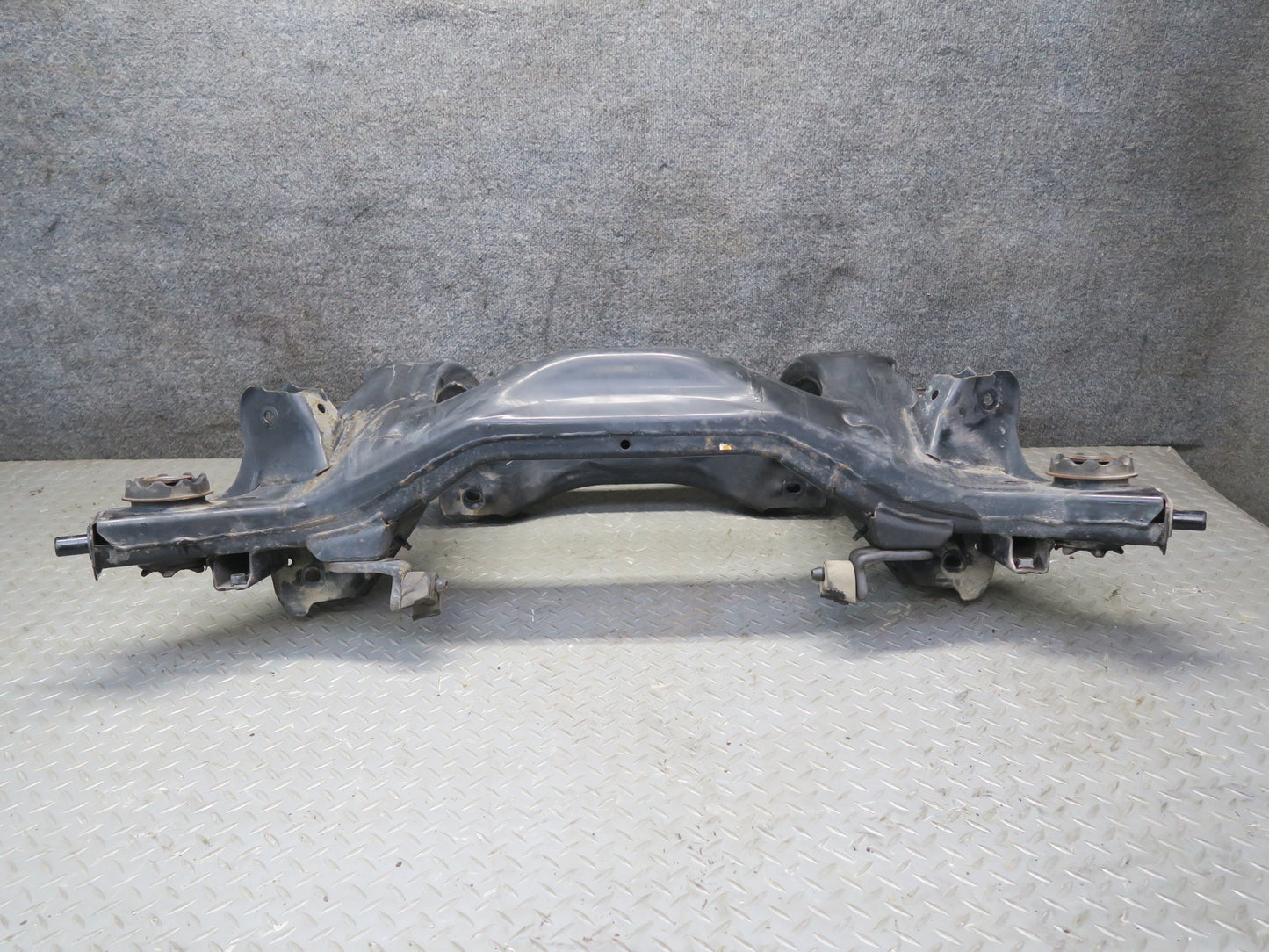 09-20 Nissan Z34 370Z Rear Suspension Subframe Crossmember Carrier 116K Mile OEM