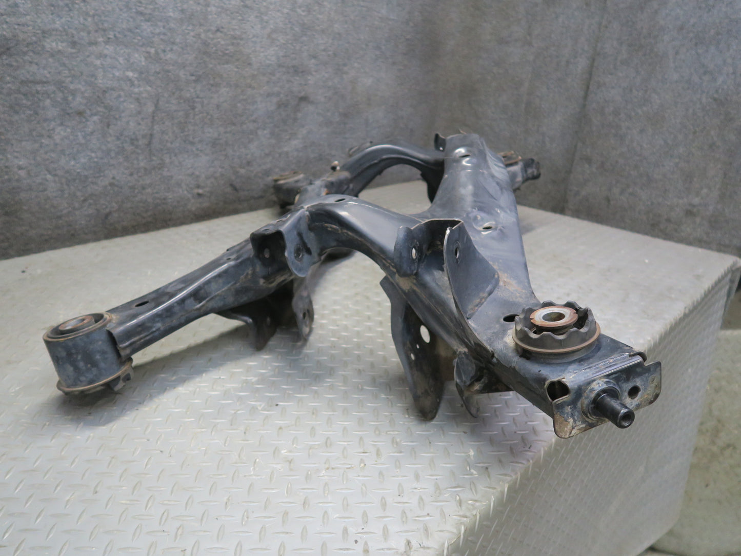 09-20 Nissan Z34 370Z Rear Suspension Subframe Crossmember Carrier 116K Mile OEM