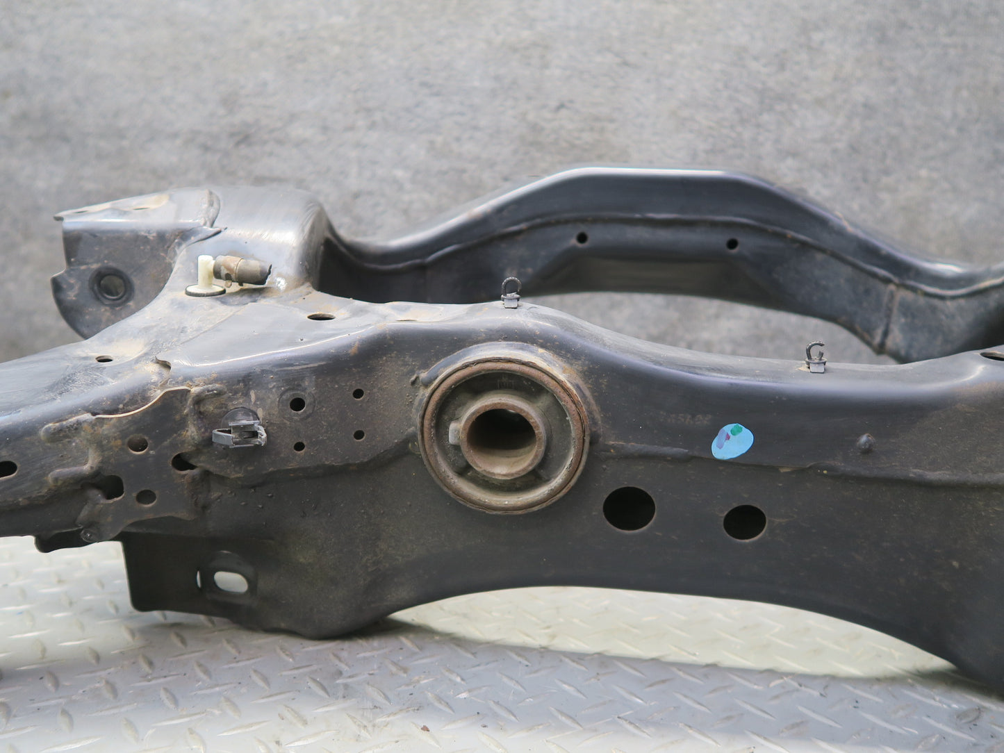 09-20 Nissan Z34 370Z Rear Suspension Subframe Crossmember Carrier 116K Mile OEM