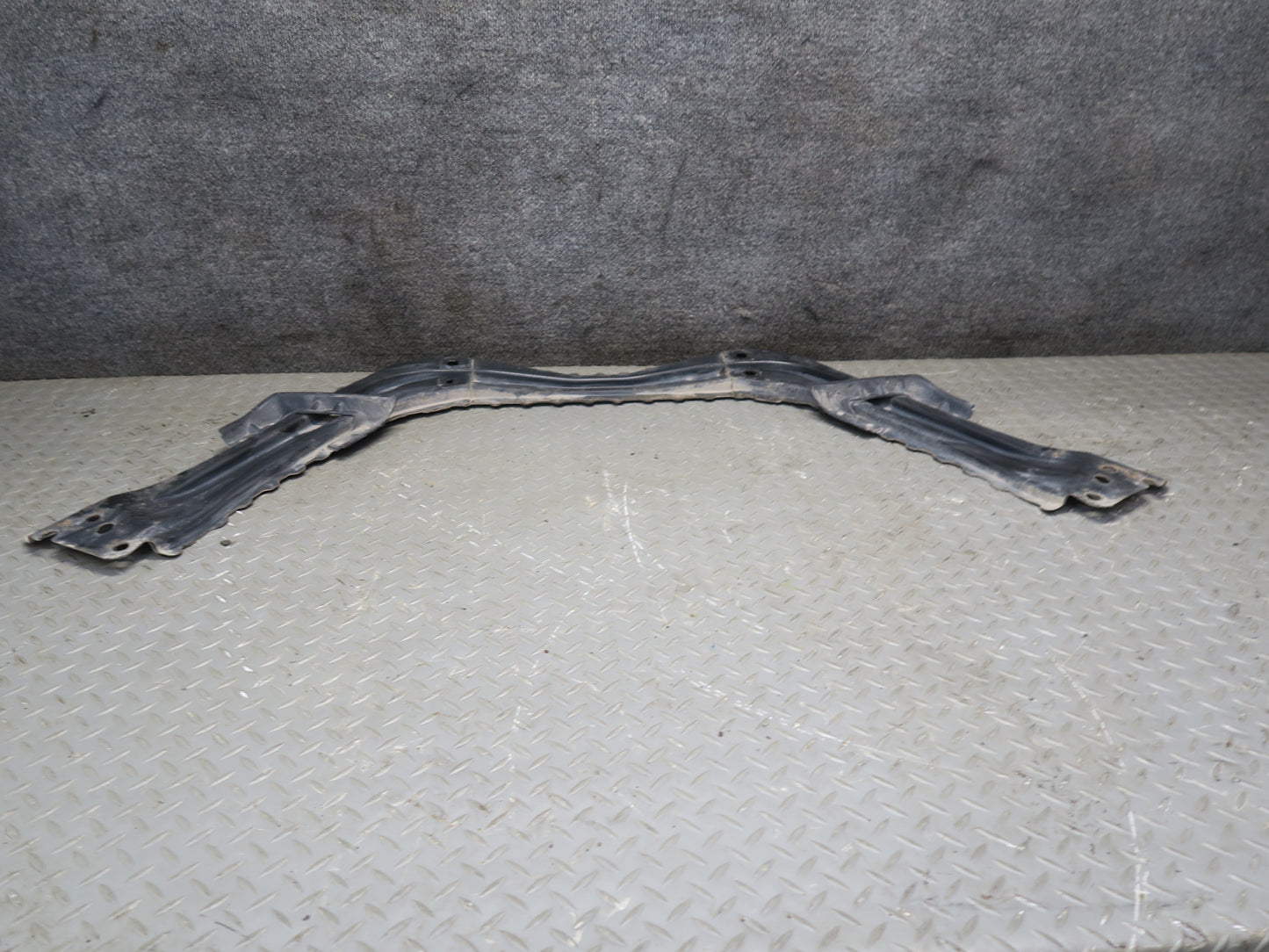 09-20 Nissan Z34 370Z Rear Suspension Crossmember Tunnel Stay Brace 116K OEM