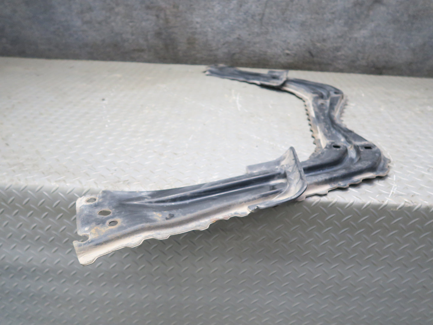 09-20 Nissan Z34 370Z Rear Suspension Crossmember Tunnel Stay Brace 116K OEM