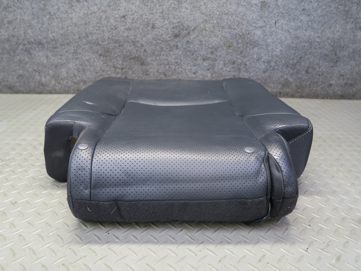 2010-2013 Lexus URJ150L GX460 Rear 2ND ROW Left Side Seat Upper Leather Cushion