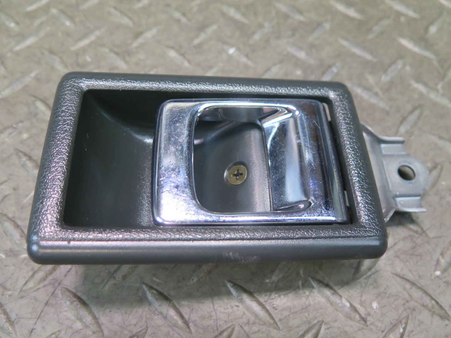 84-86 Toyota Cressida MX73 Sedan Set of 2 Rear Door Interior Handle Gray OEM