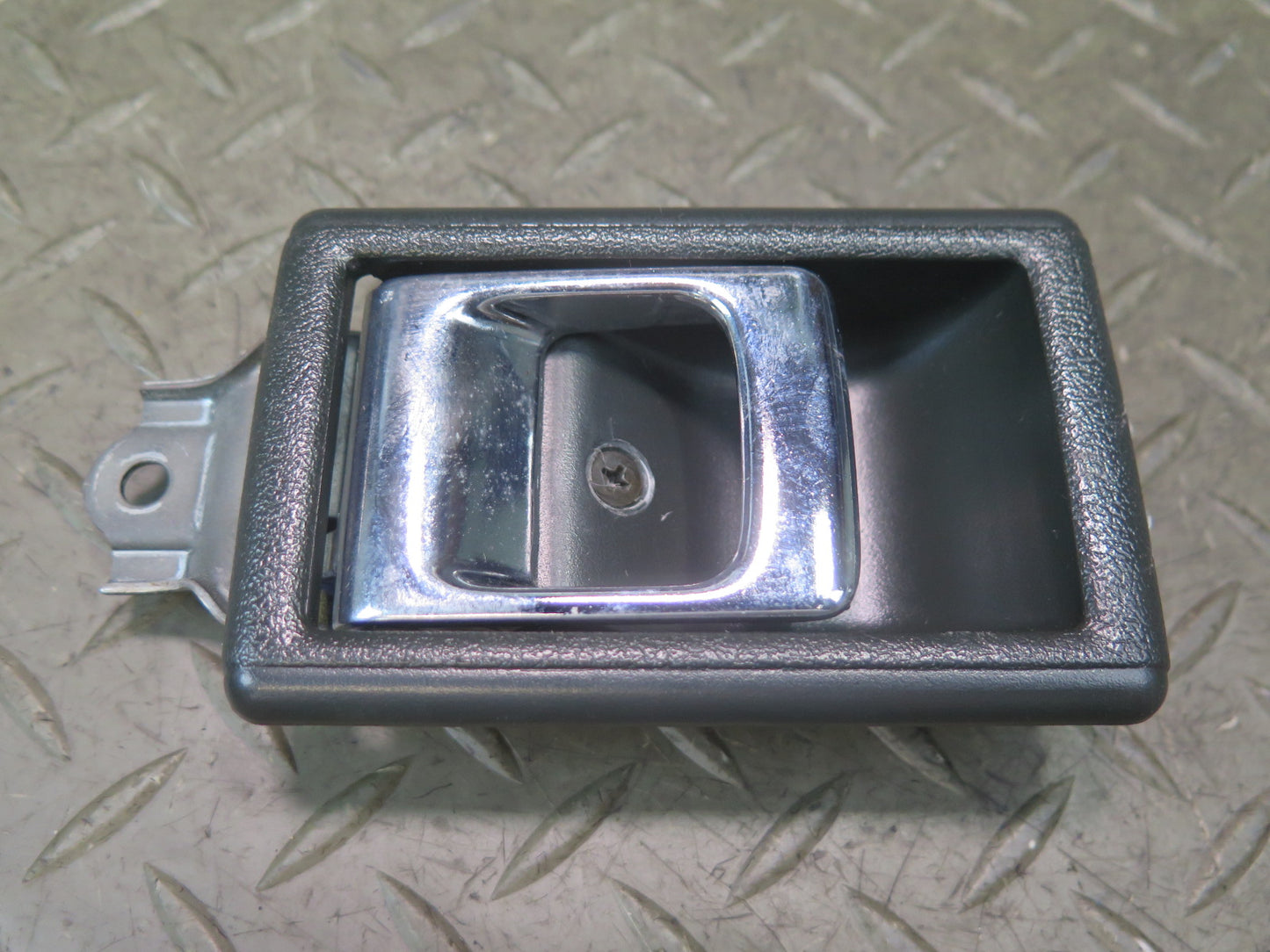 84-86 Toyota Cressida MX73 Sedan Set of 2 Rear Door Interior Handle Gray OEM