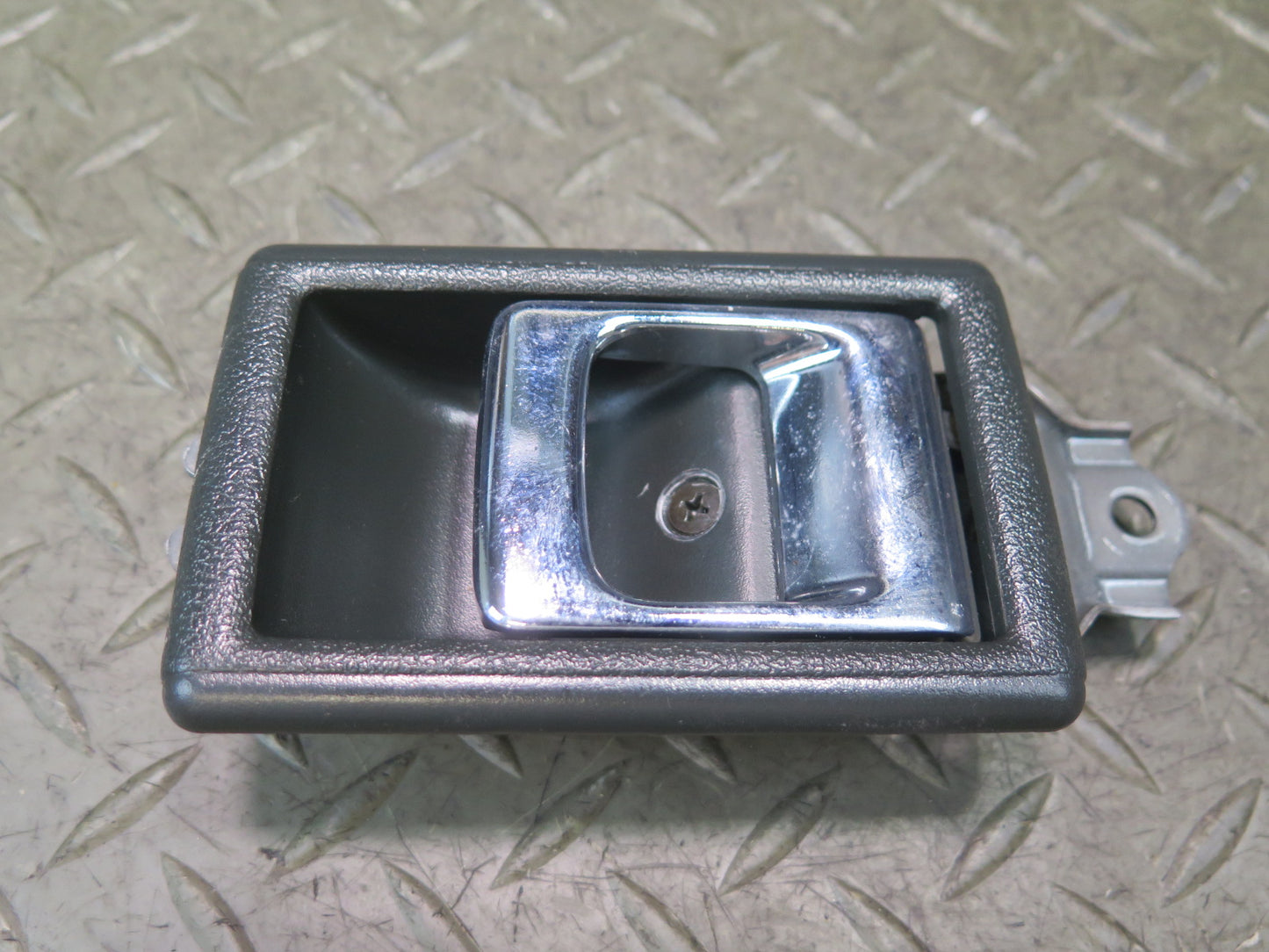 84-86 Toyota Cressida MX73 Sedan Set of 2 Rear Door Interior Handle Gray OEM