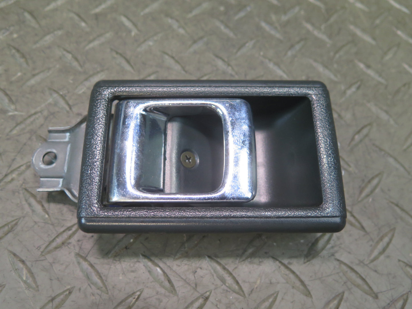 84-86 Toyota Cressida MX73 Sedan Set of 2 Front Door Interior Handle Gray OEM