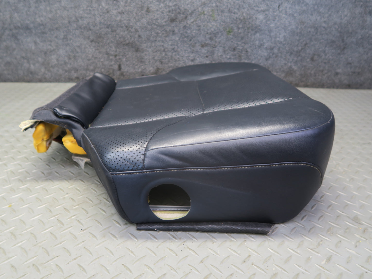 2010-2013 Lexus URJ150L GX460 Rear 2ND ROW Right Side Seat Lower Leather Cushion