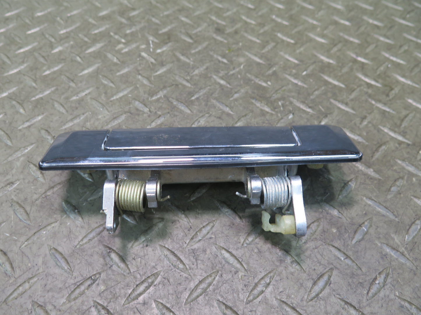 84-88 Toyota Cressida MX73 Sedan Set of 2 Rear Door Exterior Handle OEM