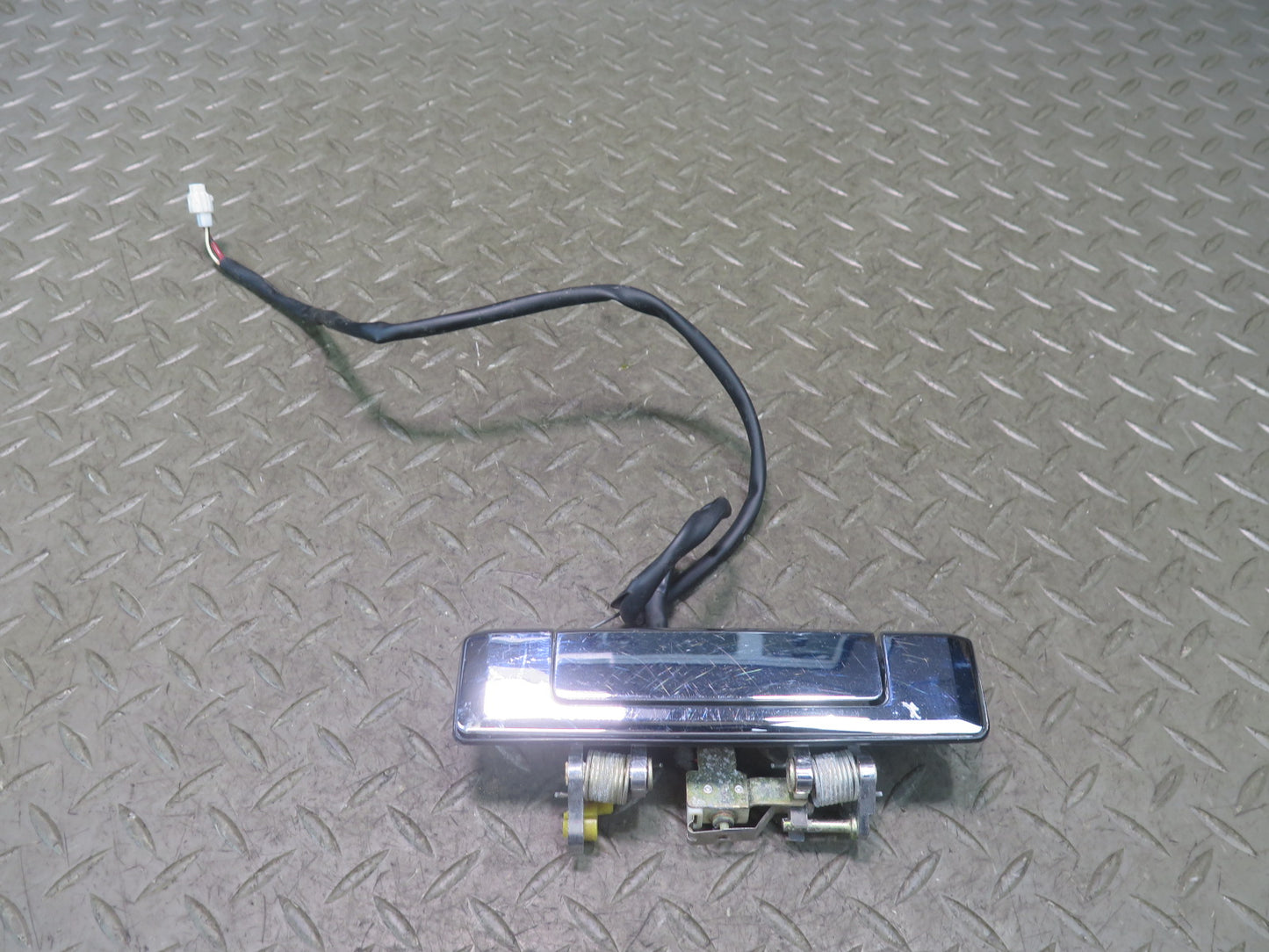 84-88 Toyota Cressida MX73 Sedan Set of 2 Front Door Exterior Handle OEM