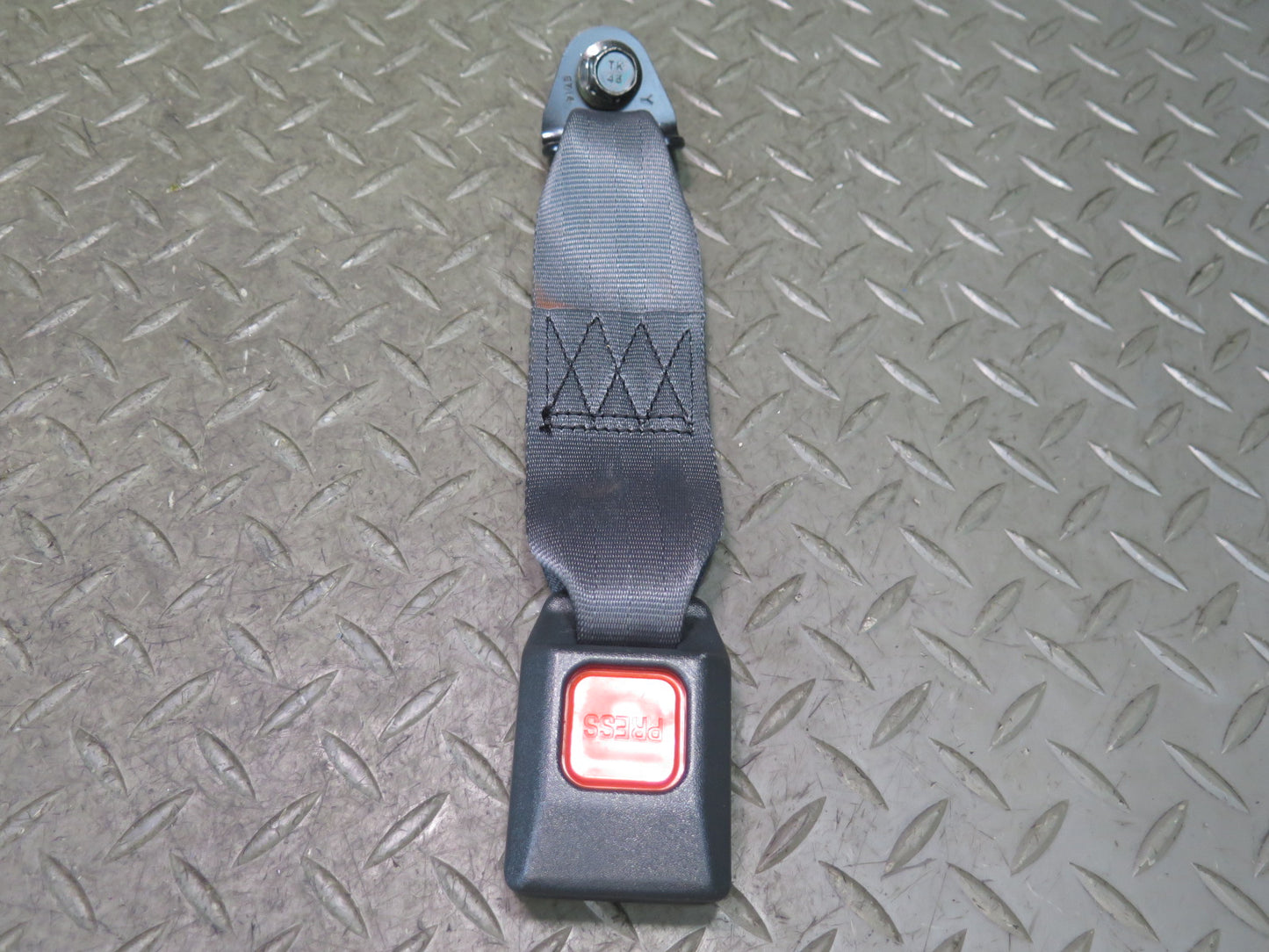 84-86 TOYOTA CRESSIDA MX73 REAR SEATBELT RETRACTORS & SEATBELT BUCKLE SET OEM