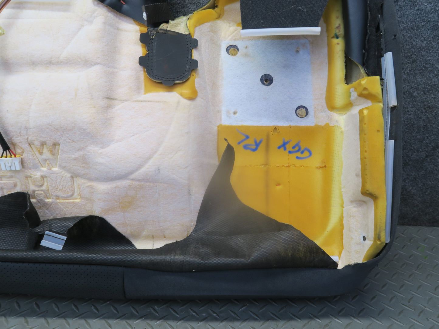 2010-2013 Lexus URJ150L GX460 Rear 2ND ROW Left Side Seat Lower Leather Cushion