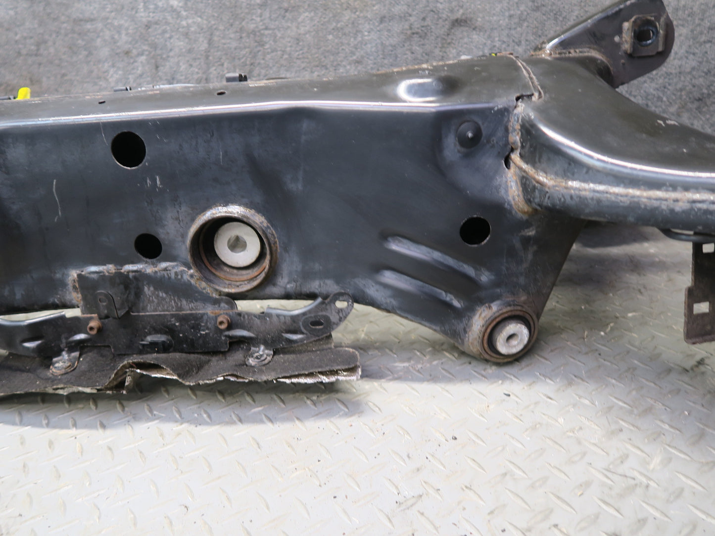 2014-2020 Maserati Ghibli M157 SQ4 AWD Rear Subframe Crossmember Carrier Cradle