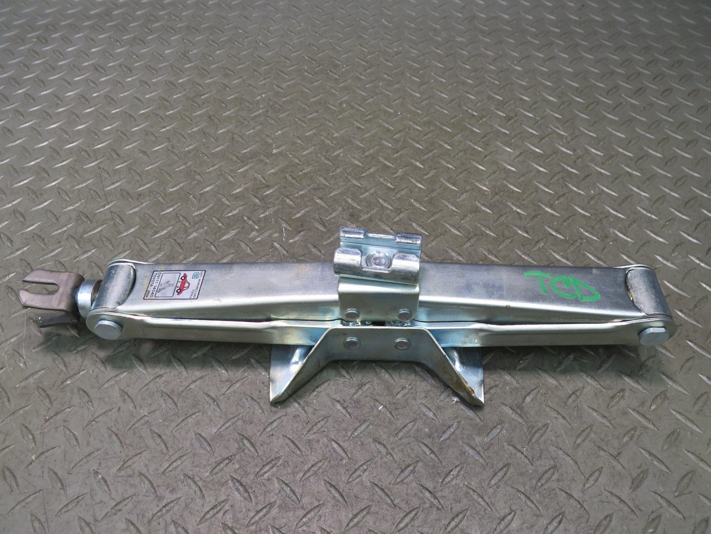 84-88 Toyota Cressida MX73 Emergency Spare Tire Lift Jack Wrench Case Set OEM