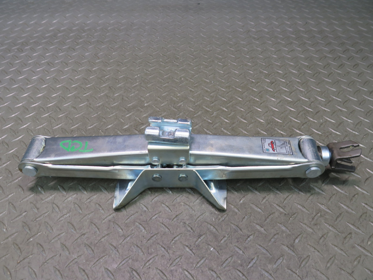 84-88 Toyota Cressida MX73 Emergency Spare Tire Lift Jack Wrench Case Set OEM