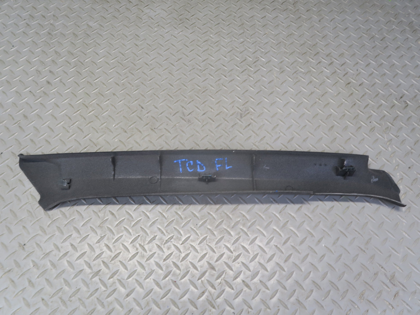 84-86 Toyota Cressida MX73 Sedan Set of 2 Front A Pillar Trim Cover Gray OEM