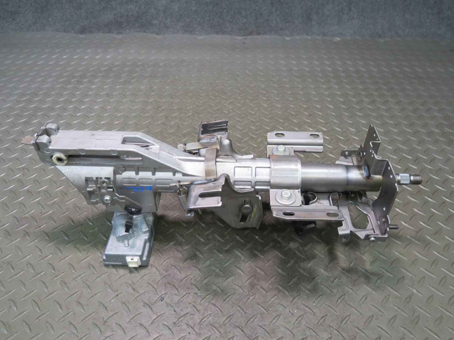 09-12 Nissan Z34 370Z Steering Column w Lock Assembly 116K Miles OEM