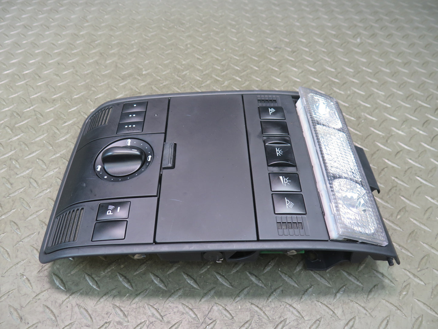 2003-2010 Porsche Cayenne 957 Front Overhead Console Dome Reading Light