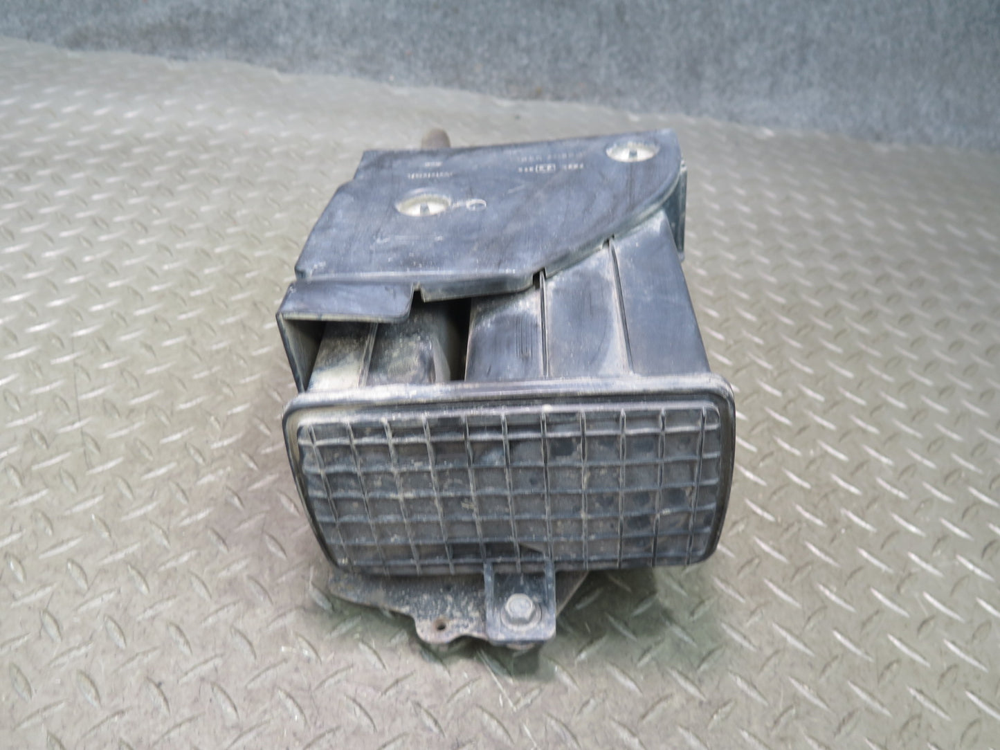 09-20 Nissan Z34 370Z Fuel Evap Vapor Charcoal Canister 14950-AM600 OEM