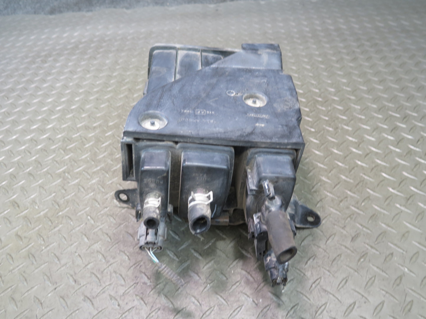09-20 Nissan Z34 370Z Fuel Evap Vapor Charcoal Canister 14950-AM600 OEM