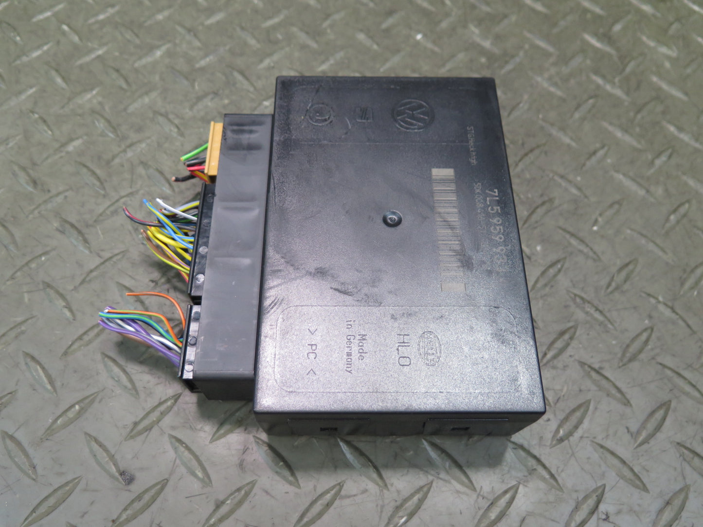 2008-2010 Porsche Cayenne 957 Body Control Module Unit BCM BCU 7L5959933A