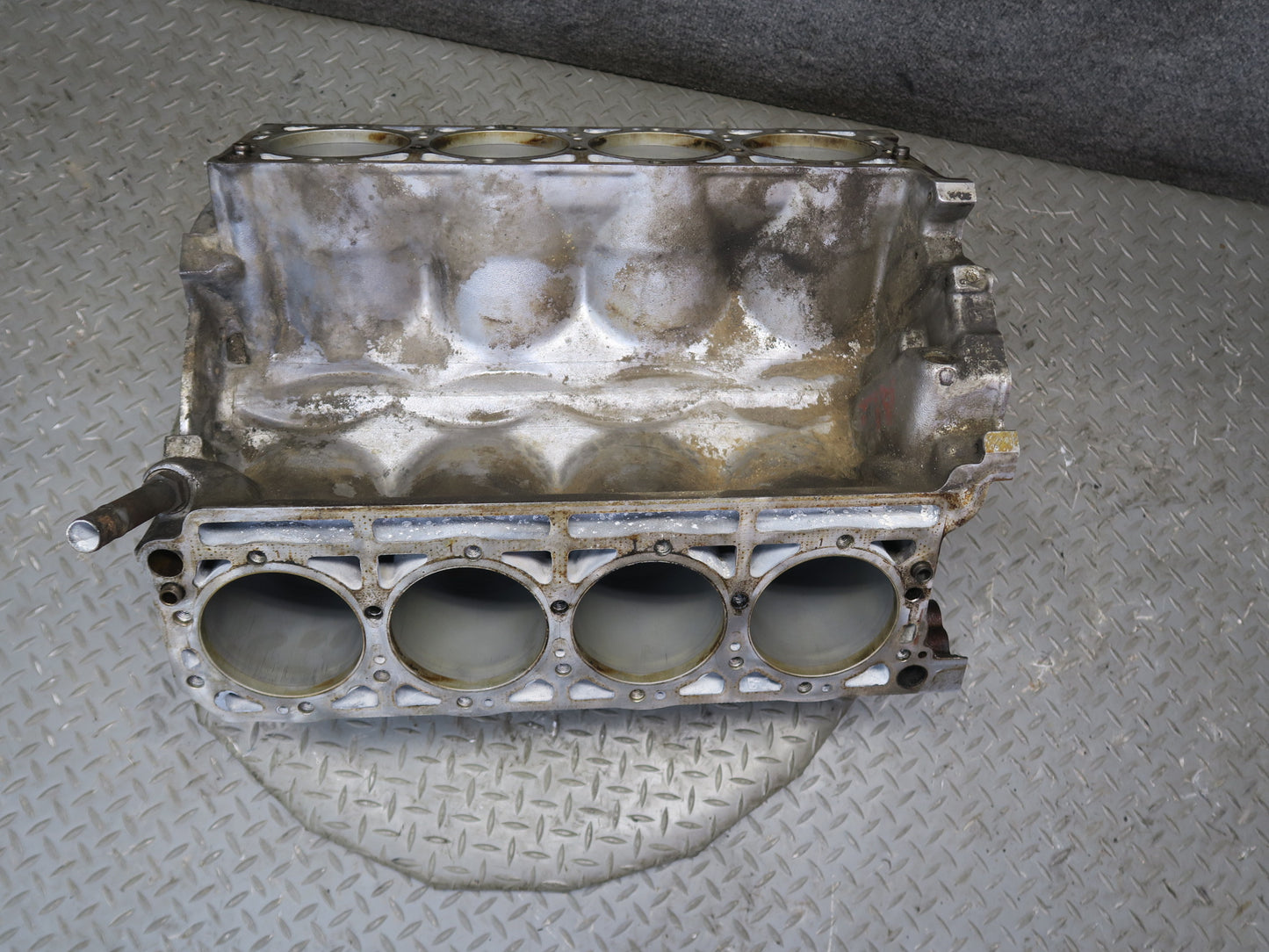 86-91 Mercedes W126 C126 5.5L M117 117.968 Engine Motor Block 1170112401 OEM