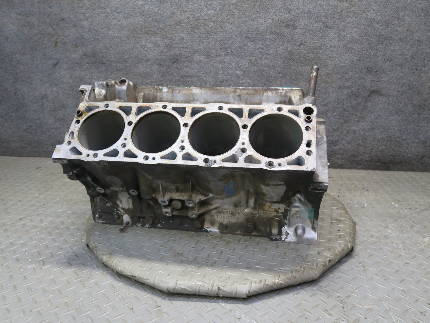 86-91 Mercedes W126 C126 5.5L M117 117.968 Engine Motor Block 1170112401 OEM