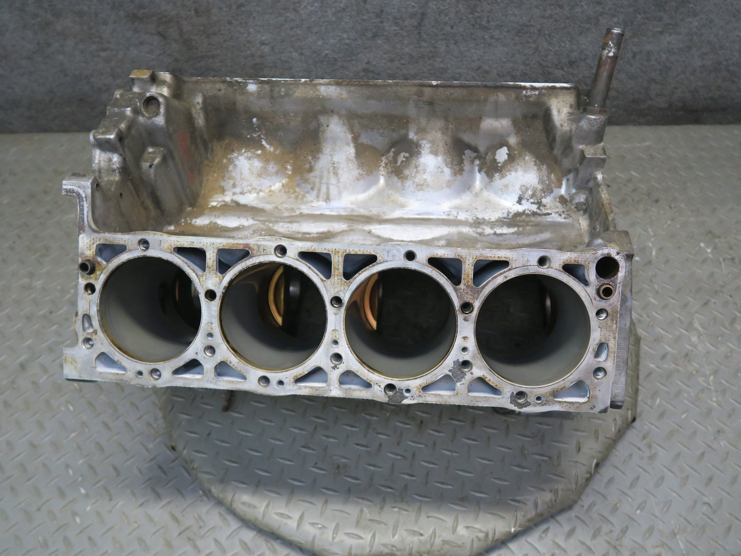 86-91 Mercedes W126 C126 5.5L M117 117.968 Engine Motor Block 1170112401 OEM