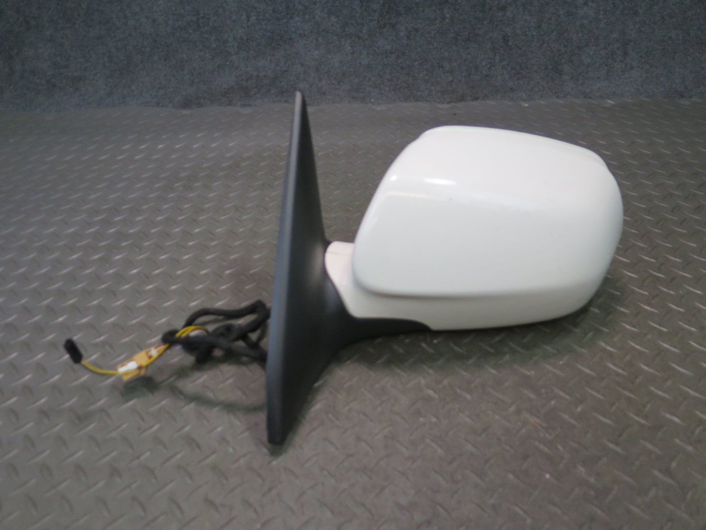 2008-2010 Porsche Cayenne 957 Left Exterior Side View Heated Mirror Sand White
