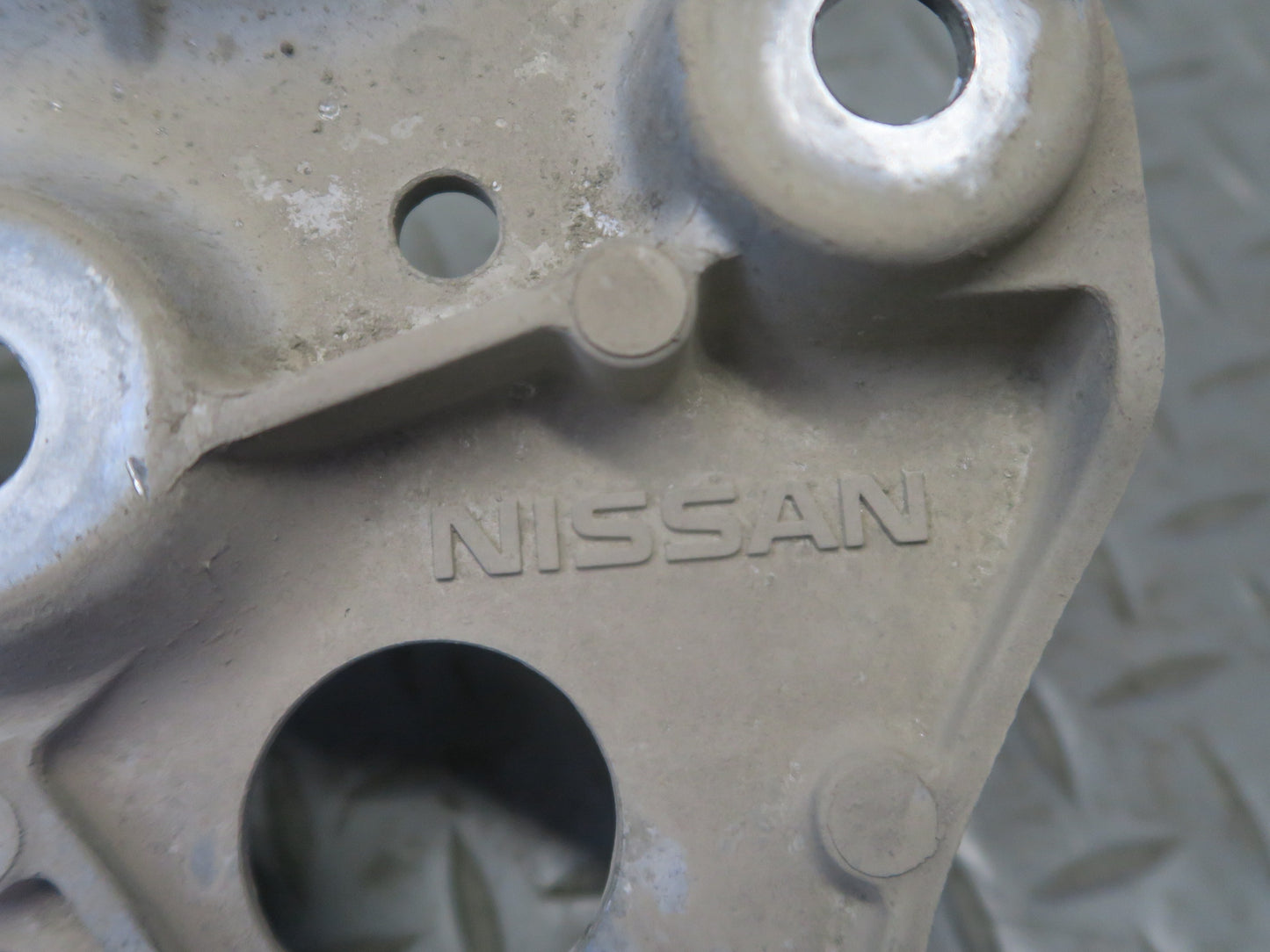 2010 Nissan Z34 370Z Front Suspension Subframe Crossmember Stay Plate OEM