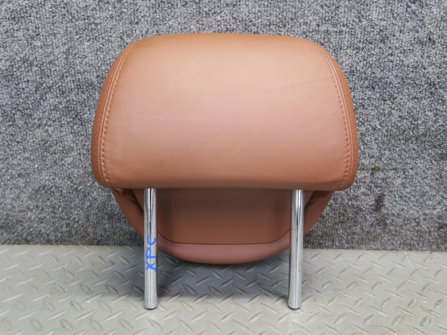 2003-2010 Porsche Cayenne 957 Rear Left Center Right Seat Leather Headrest Set