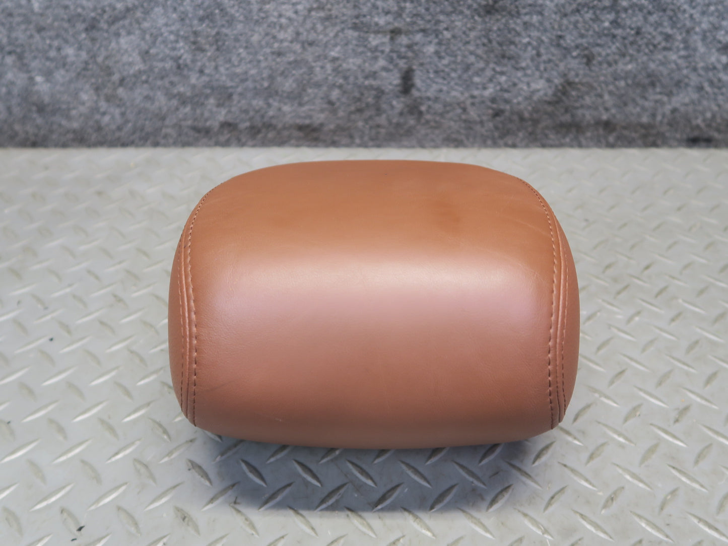 2003-2010 Porsche Cayenne 957 Rear Left Center Right Seat Leather Headrest Set