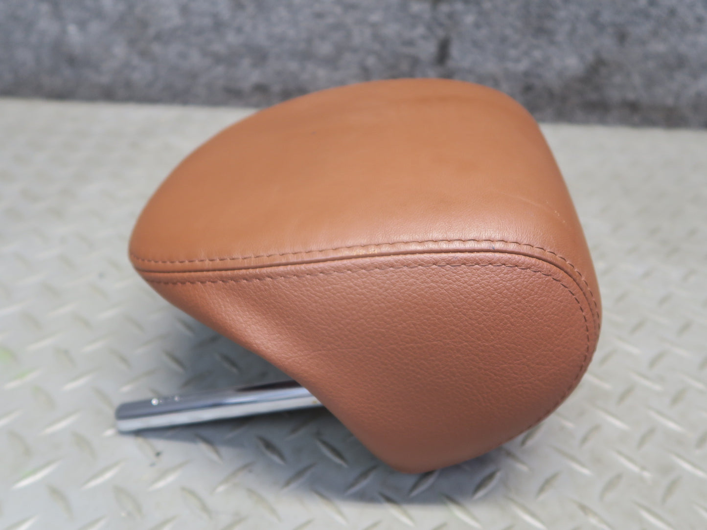 2003-2010 Porsche Cayenne 957 Rear Left Center Right Seat Leather Headrest Set