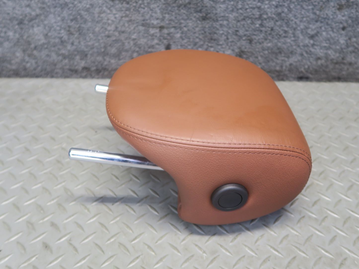 2003-2010 Porsche Cayenne 957 Rear Left Center Right Seat Leather Headrest Set