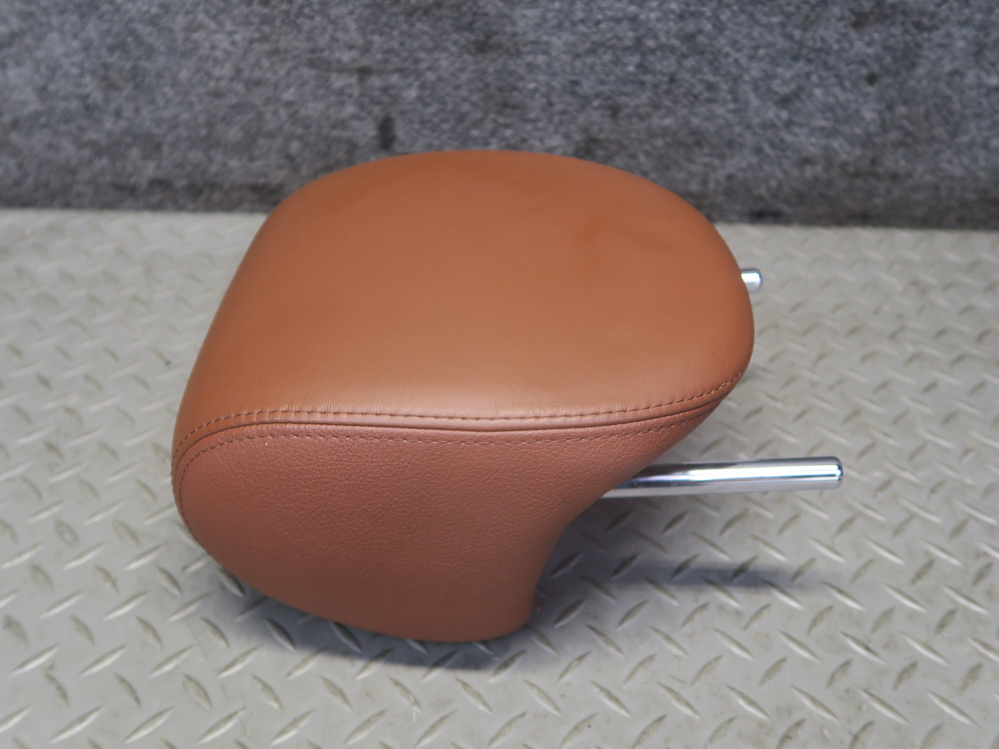 2003-2010 Porsche Cayenne 957 Rear Left Center Right Seat Leather Headrest Set